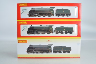 Lot 130 - Hornby (China) boxed 00 Gauge BR green Class N15 4-6-0 Locomotives and Tenders (3)
