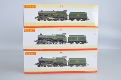 Lot 164 - Hornby (China) boxed 00 Gauge BR  green Star Class 4-6-0 Locomotives and Tenders (3)