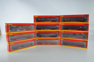 Lot 193 - Hornby (China) boxed 00 Gauge Collett ex GWR and ex LMS maroon Coaches (11)