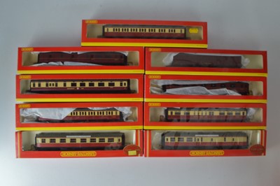 Lot 199 - Hornby (China) boxed 00 Gauge BR ex GWR crimson and cream Coaches including Restaurant Car and Centenary Coaches and maroon Centenary Coaches and Siphon H Van (9)