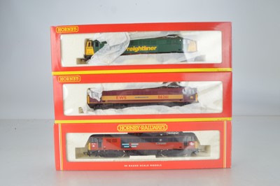 Lot 226 - Hornby (Margate & China) boxed 00 Gauge Class 86 Electric Locomotives (3)