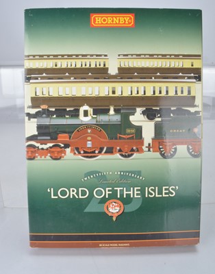 Lot 228 - Hornby (China) boxed 00 Gauge R2560 25th Anniversary Ltd Ed 'Lord of the Isles' Train Pack