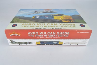 Lot 230 - Bachmann boxed 00 Gauge 30-375 Avro Vulcan XH558 'The Spirit of Great Britain' Special Collectors Train Set