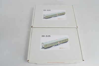 Lot 245 - Bachmann boxed 00 Gauge made up from 30-325 No 40 Ambulance Train Packs (2 packs, 6 Coaches)