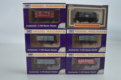 Lot 285 - Dapol Special Edition OO Gauge Private Owner Goods Wagons (6)