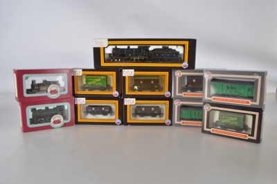 Lot 288 - Dapol OO Gauge Southern Region and War Department Steam Locomotives and Goods Wagons (11)