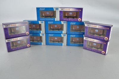 Lot 290 - Dapol OO Gauge Fyffes Banana Vans (12)