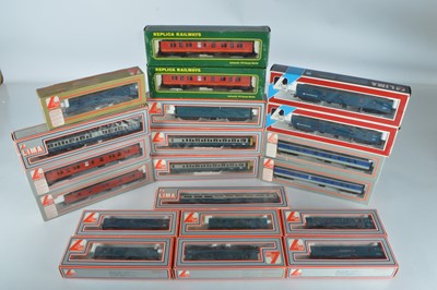Lot 361 - Lima OO Gauge BR Blue/Grey Multiple Unit Parcel Vans and Others ( 17)