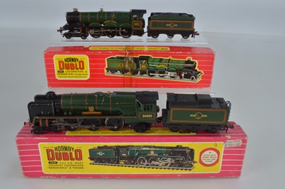 Lot 374 - Hornby-Dublo 00 Gauge boxed BR green 2-Rail Locomotives and Tenders (2)