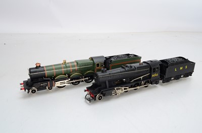 Lot 382 - Wrenn 00 Gauge BR green Castle Class and 8F Locomotives and Tenders (2)