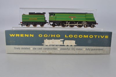 Lot 385 - Wrenn 00 Gauge W2407 Southern green West Country Class 21C11 'Tavistock Locomotive and Tender