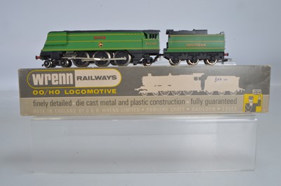 Lot 390 - Wrenn 00 Gauge boxed W2276X/5P Southern Malachite green West Country Class 21C101 'Exeter' Locomotive and Tender