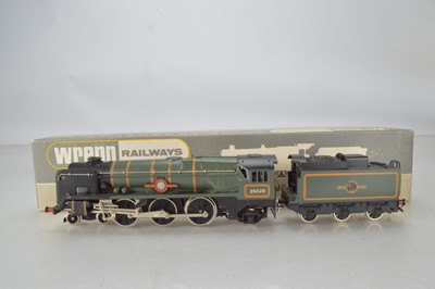 Lot 403 - Wrenn 00 Gauge boxed W2238 BR green Merchant Navy Class  35028 'Clan Line' Locomotive and Tender