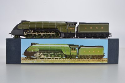 Lot 443 - Nu-Cast Kitbuilt Class P2 Streamline Bugatti style A4 wedge front in LNER green 2001 'Cock of the North' Locomotive and Tender