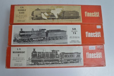 Lot 484 - Wills Finecast unmade 00 Gauge Locomotive and Tender Kits (3)
