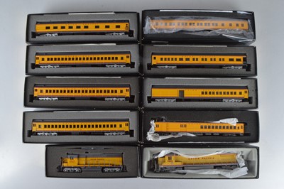 Lot 535 - American HO Gauge Bachmann Spectrum Union Pacific Locomotives and Coaching Stock (10)