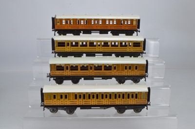 Lot 588 - Bassett Lowke 1931 series O Gauge LNER passenger coaches  (4)