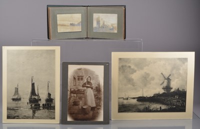 Lot 67 - Gelatin Silver Snapshot Prints