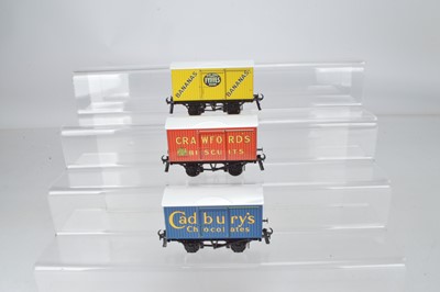 Lot 690 - ACE Trains O Gauge modern issue Private owners Van Sets (2 sets 6 wagons)