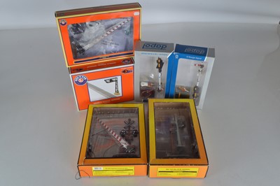 Lot 792 - Lionel Dapol and Rail King boxed accessories (6)