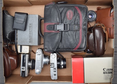 Lot 61 - A Group of 35mm Cameras