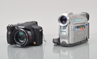 Lot 68 - A Canon MV 400 Digital Video Camcorder