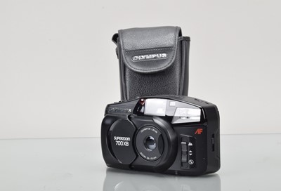 Lot 76 - An Olympus Superzoom 700 XB Compact Camera