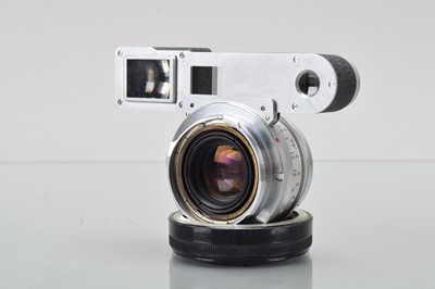 Lot 112 - A Leitz Wetzlar Summicron 35mm f/2 Lens