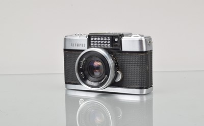 Lot 202 - An Olympus Pen D Half Frame Camera