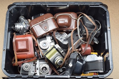 Lot 232 - A Box of Viewfinder Cameras