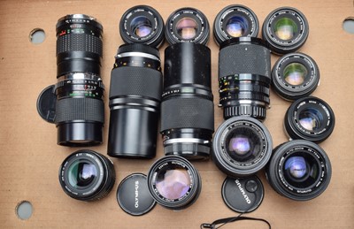 Lot 254 - A Tray of Olympus OM Lenses