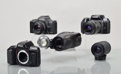 Lot 272 - A Group of AF 35m Cameras