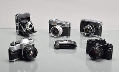 Lot 273 - A Group of Film Cameras