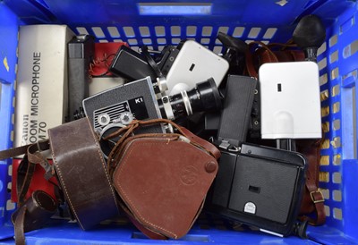Lot 301 - A Box of 8mm Cine Cameras