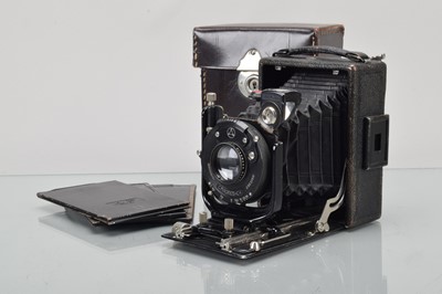 Lot 334 - An Ernemann Heag VII 6.5x9cm Folding Plate Camera