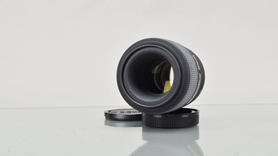 Lot 369 - A Sigma EX 105mm f/2.8 DG Macro Lens
