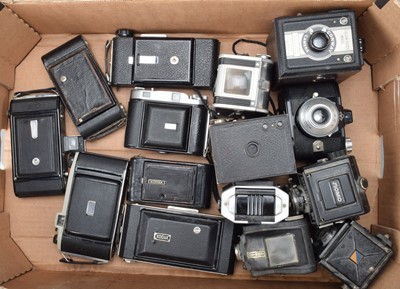 Lot 397 - A Tray of Folding and Box Cameras