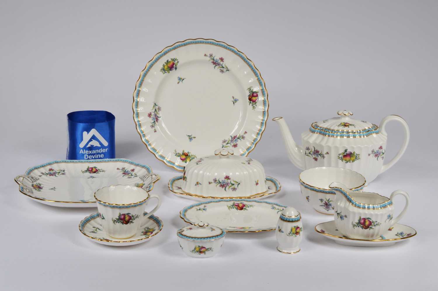 Lot 12 - A part Spode bone china dinner service