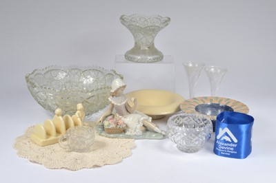 Lot 36 - Collection of crystal, a Lladro figurine