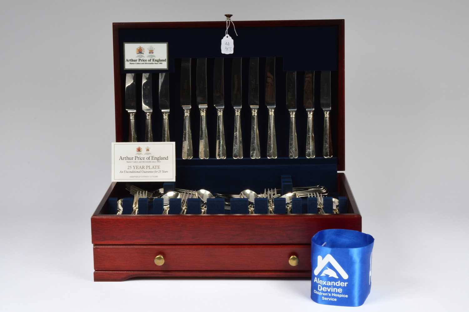 Lot 43 - Canteen of silver plated cutlery
