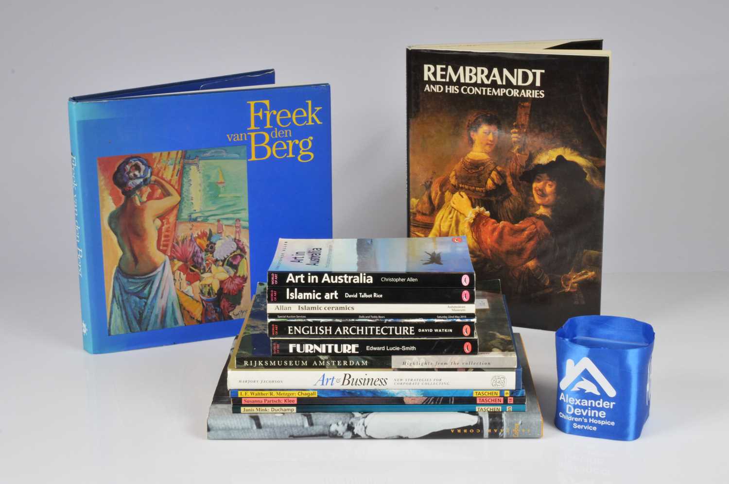 Lot 87 - Collection of books on art, architecture