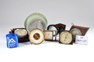 Lot 101 - Assortment of vintage barometers