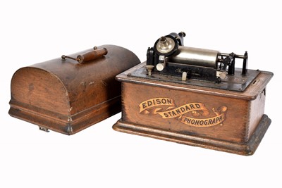 Lot 6 - An Edison Standard Phonograph