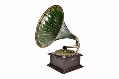 Lot 72 - A Horn Gramophone