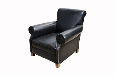 Lot 117 - A large Gentleman's leather armchair
