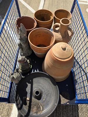 Lot 121 - A collection of Garden Pots and Ornaments