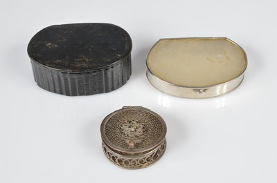 Lot 297 - A collection of three small decorative boxes