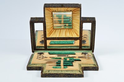 Lot 475 - An Art Deco manicure set