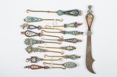 Lot 513 - A collection of late 19th and early 20th Century micro mosaic button and glove hooks