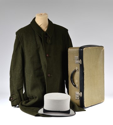 Lot 605 - A full length dark green wool Baur Foradori coat by Salko Austria
